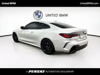 BMW Serie 4 2022 M440i Coupé 2p