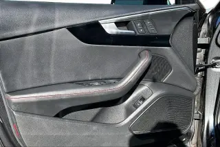 Audi A4 2019 AWD quattro Prestige 45 TFSI 4p Puerta Sedan