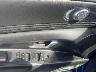 Hyundai ELANTRA 2023 Limited 4dr Sedan