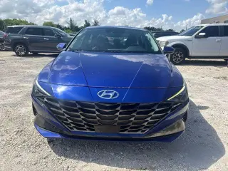 Hyundai ELANTRA 2023 Limited 4dr Sedan
