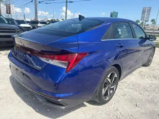 Hyundai ELANTRA 2023 Limited 4dr Sedan