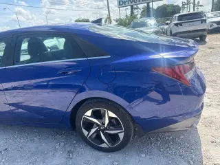 Hyundai ELANTRA 2023 Limited 4dr Sedan
