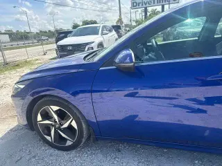 Hyundai ELANTRA 2023 Limited 4dr Sedan