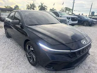 Hyundai ELANTRA 2025 SEL Sport 4dr Sedan