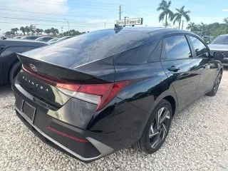 Hyundai ELANTRA 2025 SEL Sport 4dr Sedan