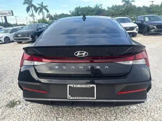 Hyundai ELANTRA 2025 SEL Sport 4dr Sedan