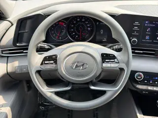 Hyundai ELANTRA 2023 SEL 4p Sedan SULEV