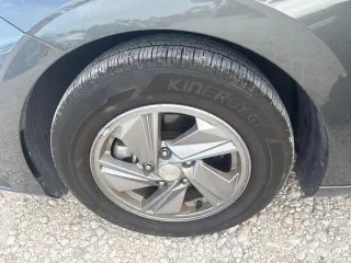 Hyundai ELANTRA 2025 SE 4dr Sedán