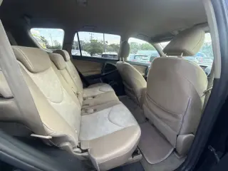 Toyota RAV4 2009