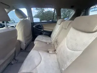 Toyota RAV4 2009