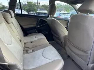 Toyota RAV4 2009