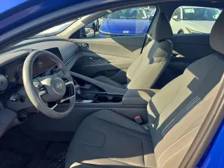 Hyundai ELANTRA 2025 SEL Conveniencia 4p Sedán