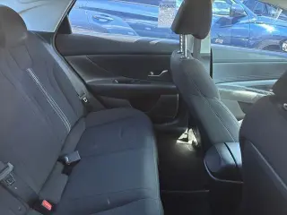 Hyundai ELANTRA Híbrido 2021 Azul 4p Sedán