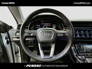 Audi Q8 2023 AWD quattro Premium Plus 55 TFSI SUV de 4 puertas