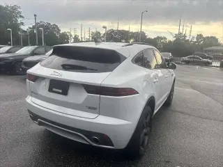 Jaguar E-PACE 2020 AWD P250 Edición Bandera de Chequeado 4p SUV