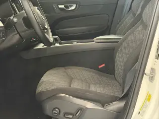Volvo XC60 2022 tracción en todas las ruedas B5 Momentum 4p SUV