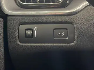 Volvo XC60 2022 tracción en todas las ruedas B5 Momentum 4p SUV
