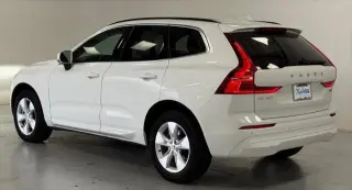 Volvo XC60 2022 tracción en todas las ruedas B5 Momentum 4p SUV