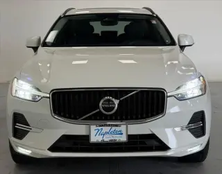 Volvo XC60 2022 tracción en todas las ruedas B5 Momentum 4p SUV