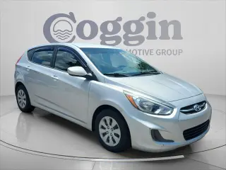 Hyundai ACCENT 2016 SE 4p Hatchback 6A