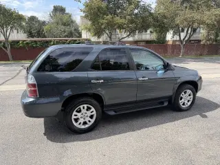 2004 Acura MDX