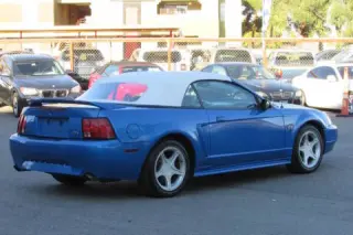 2000 Ford Mustang