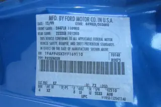 2000 Ford Mustang