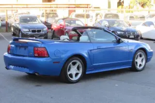 2000 Ford Mustang