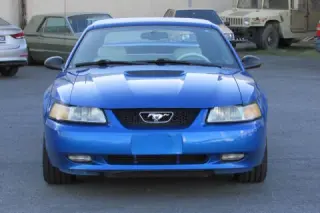 2000 Ford Mustang