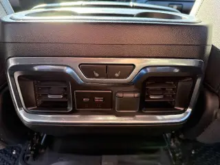 GMC Sierra 3500HD 2023