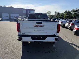 GMC Sierra 3500HD 2023