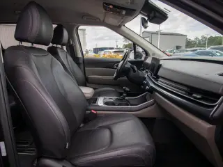 Kia Carnival 2025 LXS 4dr Minivan