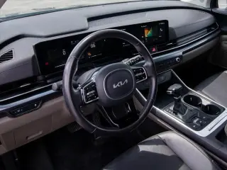 Kia Carnival 2025 LXS 4dr Minivan
