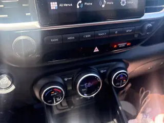 Hyundai VENUE 2026 SEL 4dr Crossover