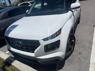 Hyundai VENUE 2026 SEL 4dr Crossover