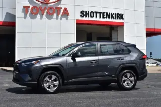Toyota RAV4 Hybrid 2025 AWD XLE 4dr SUV