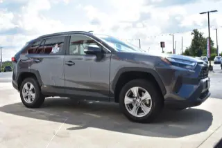 Toyota RAV4 Hybrid 2025 AWD XLE 4dr SUV