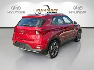 Hyundai VENUE 2024 Limited 4p Crossover