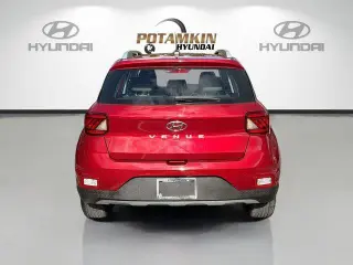 Hyundai VENUE 2024 Limited 4p Crossover