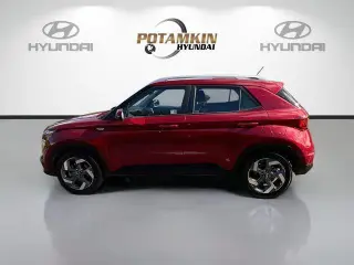Hyundai VENUE 2024 Limited 4p Crossover