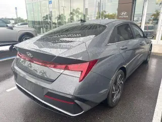 Hyundai ELANTRA 2024 SEL 4dr Sedán