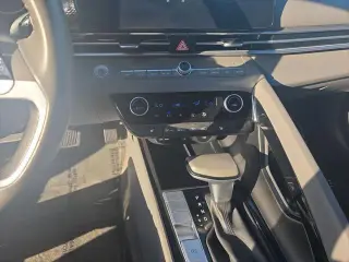 Hyundai ELANTRA 2025 SEL Conveniencia 4p Sedán