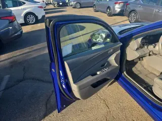 Hyundai ELANTRA 2025 SEL Conveniencia 4p Sedán
