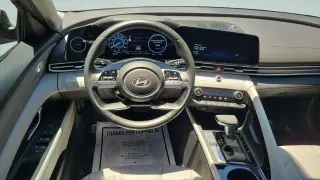 Hyundai ELANTRA Híbrido 2025 Limited Sedán 4 puertas