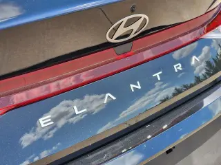 Hyundai ELANTRA 2025 SE 4dr Sedan