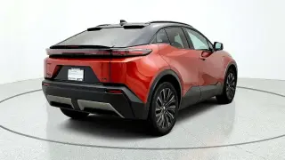 Toyota C-HR 2026 AWD SE 4dr Crossover