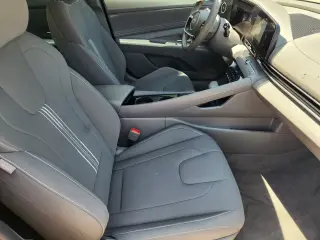 Hyundai ELANTRA 2024 SEL 4dr Sedan