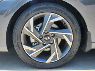 Hyundai ELANTRA 2024 SEL 4dr Sedan