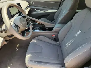 Hyundai ELANTRA 2024 SEL 4dr Sedan