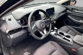Nissan Altima 2022 2.5 SV 4dr Sedán